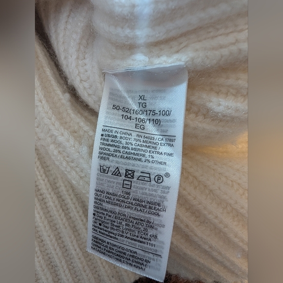 Banana Republic Oversized Crop Merino Wool and Cashmere Blend Sweater Size XL - Picture 5 of 10